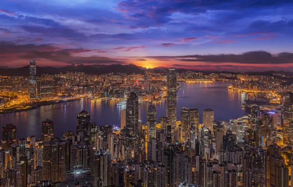 Картинка закат, China, здания, бухта, Гонконг, панорама, Китай, ночной город, небоскрёбы, Hong Kong, Victoria Harbour, Бухта …