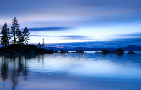 Картинка небо, вода, облака, деревья, озеро, гладь, отражение, синева, берег, вечер, США