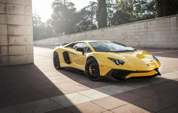 Картинка Lamborghini, yellow, Aventador, Superveloce, LP-750