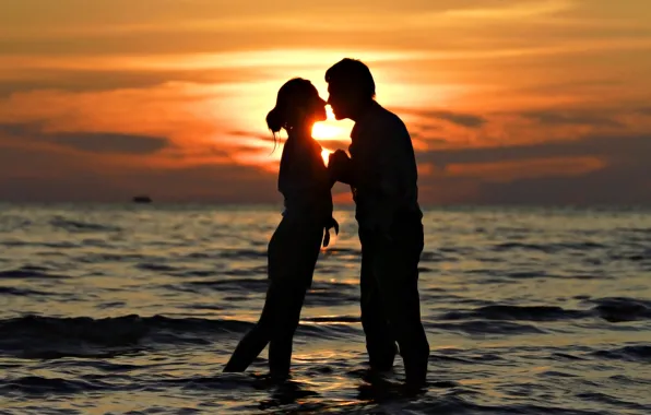 Картинка море, любовь, закат, поцелуй, пара, love, sunset, people, kiss, romantic, couple
