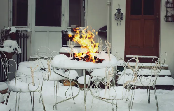Картинка зима, снег, огонь, человек, человечки, костер, фотограф, деревянный, photography, photographer, ikea, David Olkarny
