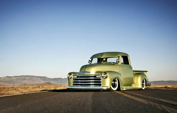 Картинка Chevrolet, wheels, road, sky, front, hill, horizon, 1949, headlight, chopped