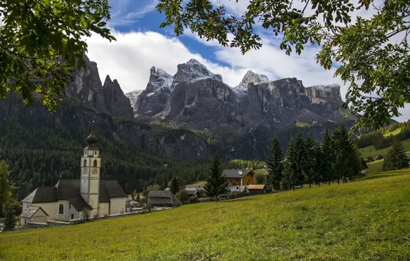 Картинка горы, ветки, дома, деревня, Италия, церковь, Italy, Доломитовые Альпы, Больцано, South Tyrol, Dolomites, Calfosch, Church …