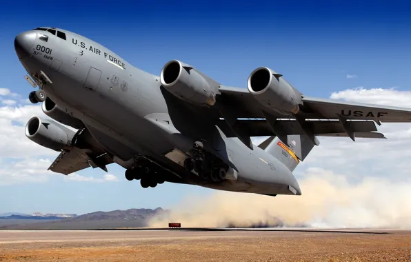 Картинка самолет, взлет, Военный, транспортник, C-17 Globemaster