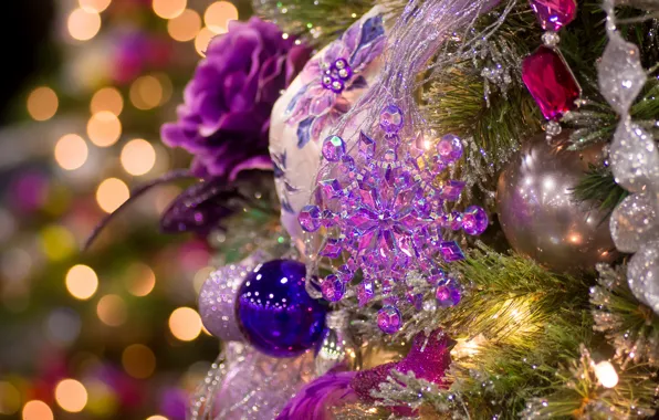 Картинка украшения, ветки, огни, праздник, шары, игрушки, елка, Рождество, Новый год, гирлянды, фонарики, боке
