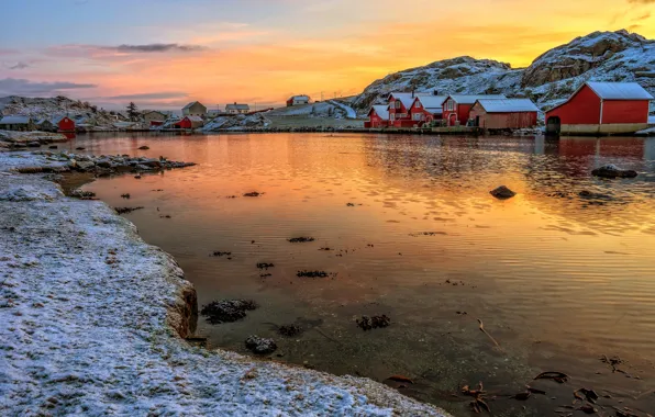 Картинка небо, снег, горы, озеро, вечер, Норвегия, домик, поселок