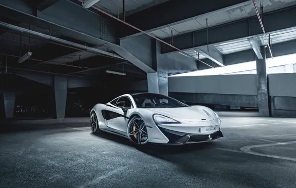 Картинка McLaren, Front, White, Parking, Supercar, 2015, Doors, 570S