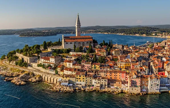 Картинка city, cathedral, sea, landscape, houses, buildings, architecture, roofs, cityscape, Croatia, church, Rovinj, bell tower