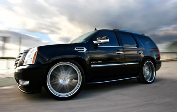 Картинка Cadillac, Черный, Колеса, Машина, Тюнинг, Скорость, Поворот, Car, Escalade, Автомобиль, Speed, Black, Wallpapers, Tuning, Красивая, …