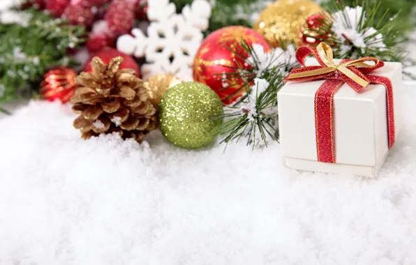 Картинка снег, украшения, шары, Новый Год, Рождество, Christmas, balls, snow, gift, decoration, Merry