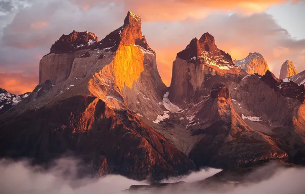 Картинка свет, утро, тени, Чили, Южная Америка, Патагония, горы Анды, национальный парк Торрес-дель-Пайне
