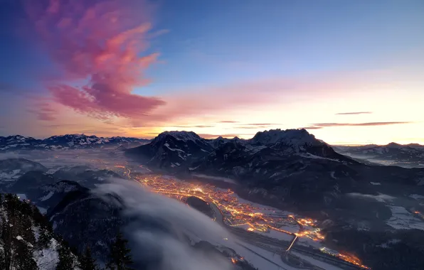 Картинка зима, снег, горы, город, огни, вечер, долина, Альпы