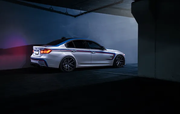 Картинка BMW, Dark, German, Car, Carbon, Rear, F80, SS Customs