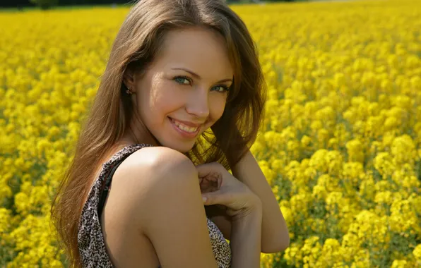 Картинка девушка, цветы, поза, улыбка, модель, Natasha S - Elave, Наташа Ларина