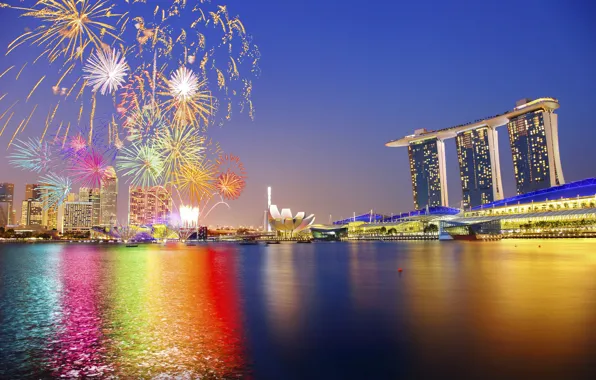 Картинка небо, ночь, город, огни, праздник, подсветка, Азия, Сингапур, отель, фейерверки, Singapore, салюты