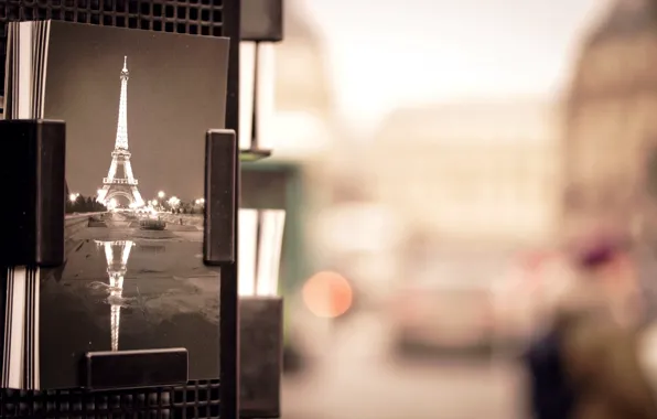 Картинка город, улица, Франция, Париж, размытость, Эйфелева башня, Paris, France, изображение, La tour Eiffel, открытки