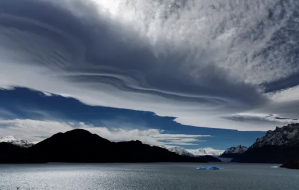 Картинка небо, облака, пейзаж, горы, ледник, силуэты, Исландия, водоем, обои от lolita777