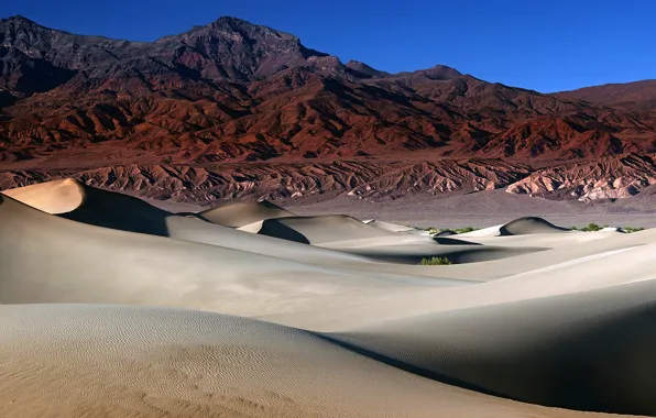 Картинка песок, горы, пустыня