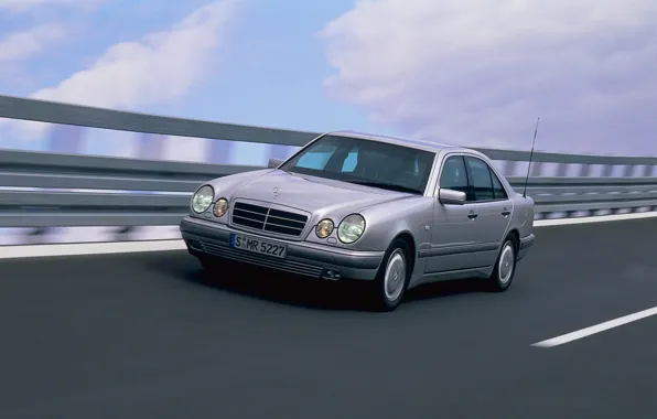 Картинка Mercedes-Benz, Mercedes, E-class, E-Klasse, 1995, E-класс, W210, Executivklasse, Лупатый, Глазастый
