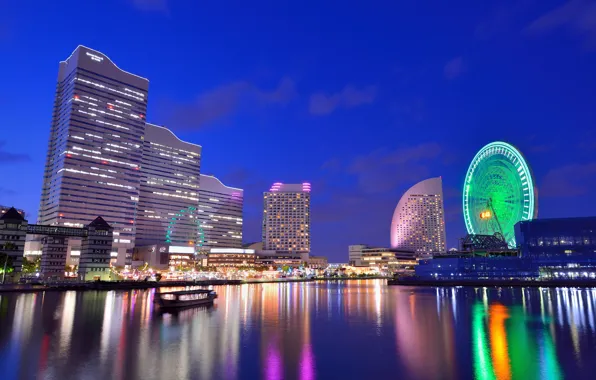 Картинка небо, ночь, огни, отражение, здания, дома, Япония, подсветка, залив, колесо обозрения, Japan, синее, мегаполис, Йокогама, …
