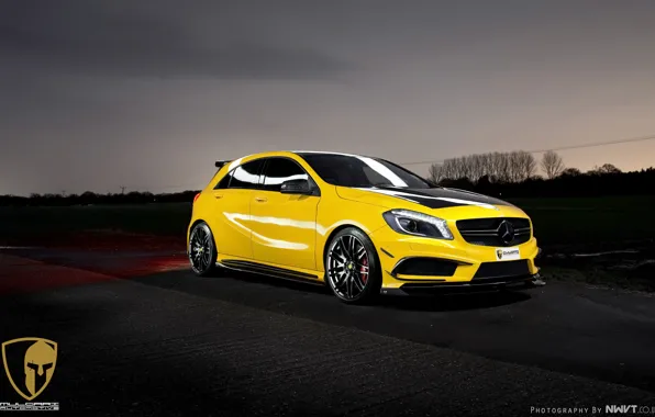 Картинка жёлтый, фары, тюнинг, Mercedes-Benz, диски, спереди, AMG, yellow, красивый, спортивный, A45, RevoZport, Mulgari