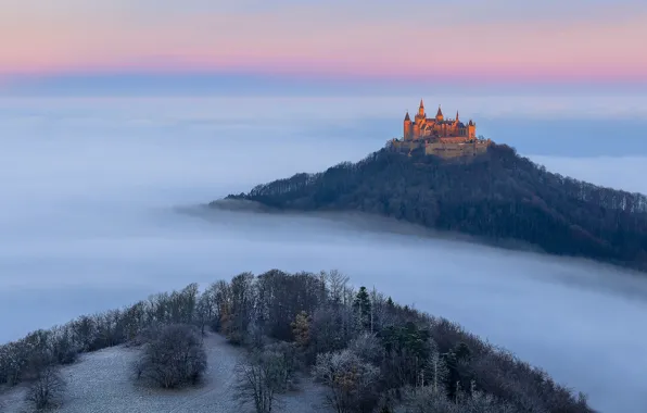 Картинка осень, туман, Германия, Ноябрь, земля Баден-Вюртемберг, замок-крепость Гогенцоллерн, холодное утро