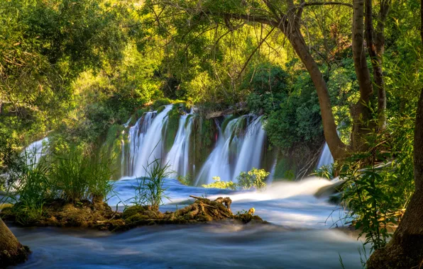 Картинка зелень, вода, деревья, река, водопад, поток, Bosnia and Herzegovina, Kravice Falls