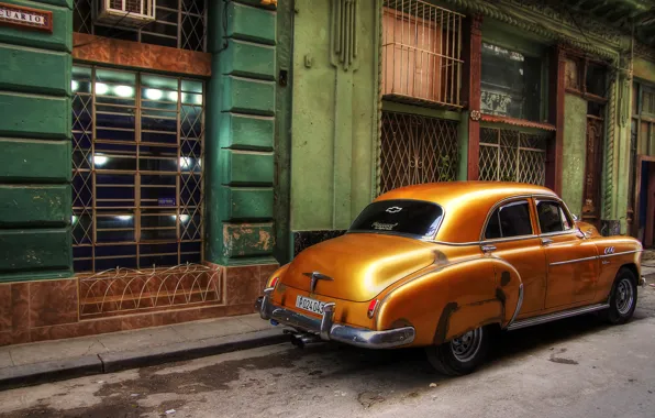 Картинка ретро, улица, окна, дома, автомобиль, Куба, Гавана