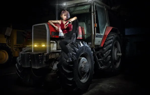 Картинка девушка, фон, трактор