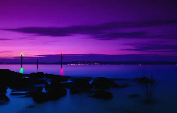 Картинка небо, облака, ночь, огни, отражение, камни, берег, Швейцария, фиолетовое, сиреневое, Боденское озеро