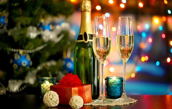 Картинка огни, елка, Новый Год, бокалы, Рождество, подарки, ёлка, шампанское, Christmas, праздники, боке, New Year