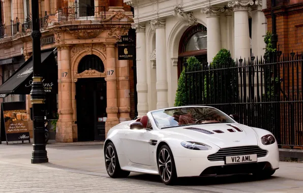 Картинка Aston Martin, Vantage, V12