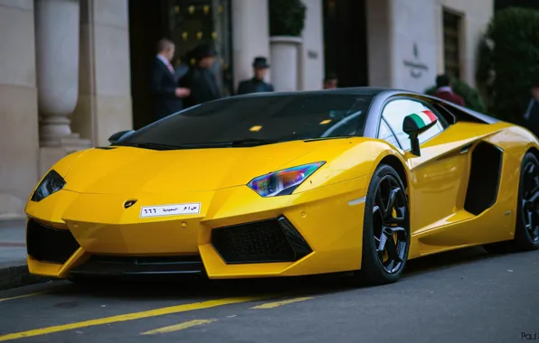 Картинка Lamborghini, V12, Yellow, Aventador, Supercar