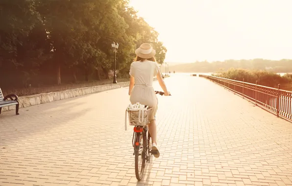 Картинка девушка, велосипед, город