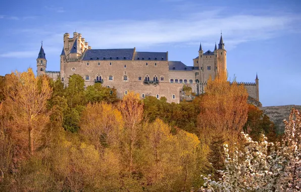 Картинка осень, небо, деревья, крепость, Испания, дворец, Алькасар, Сеговия