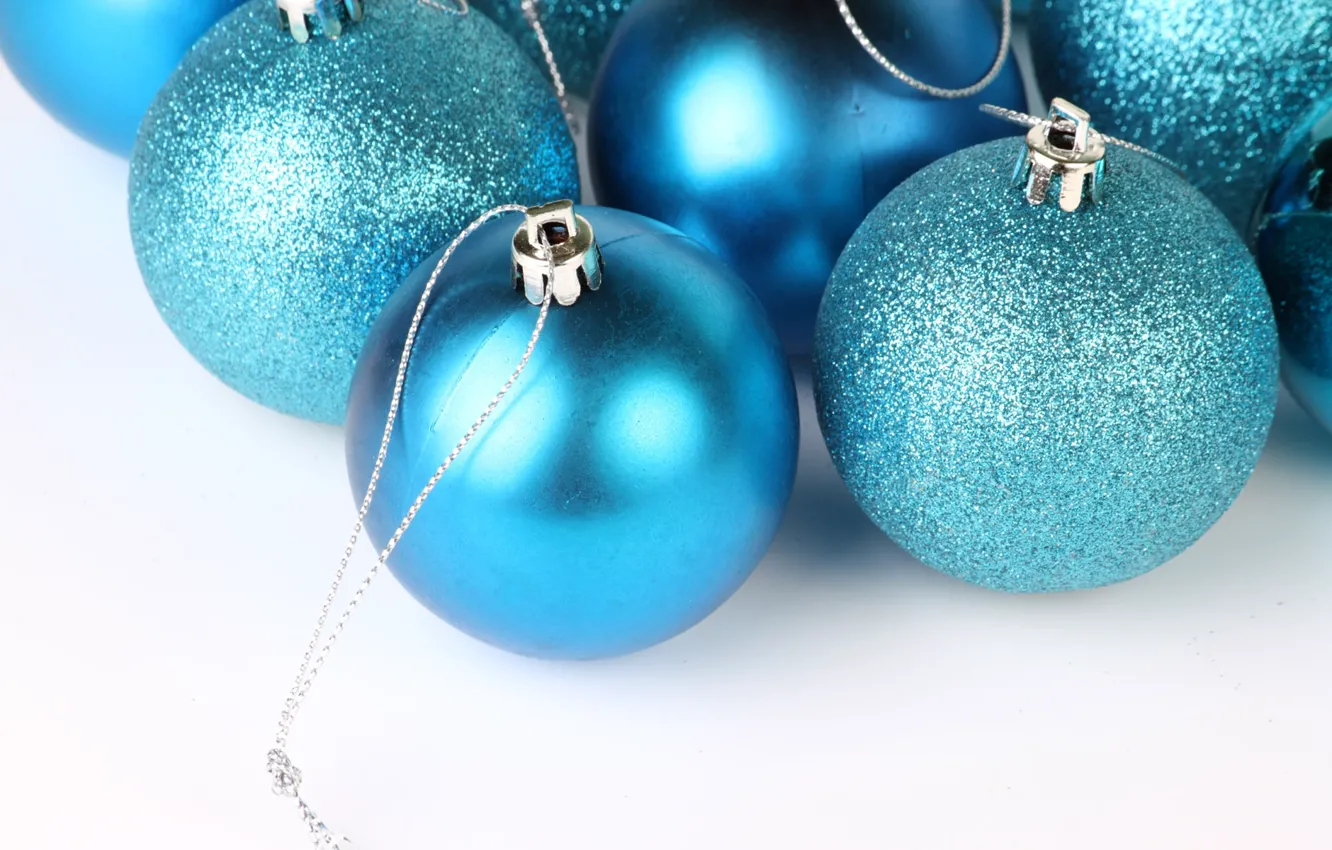 Фото обои макро, праздник, голубые, елочные шары, блестят