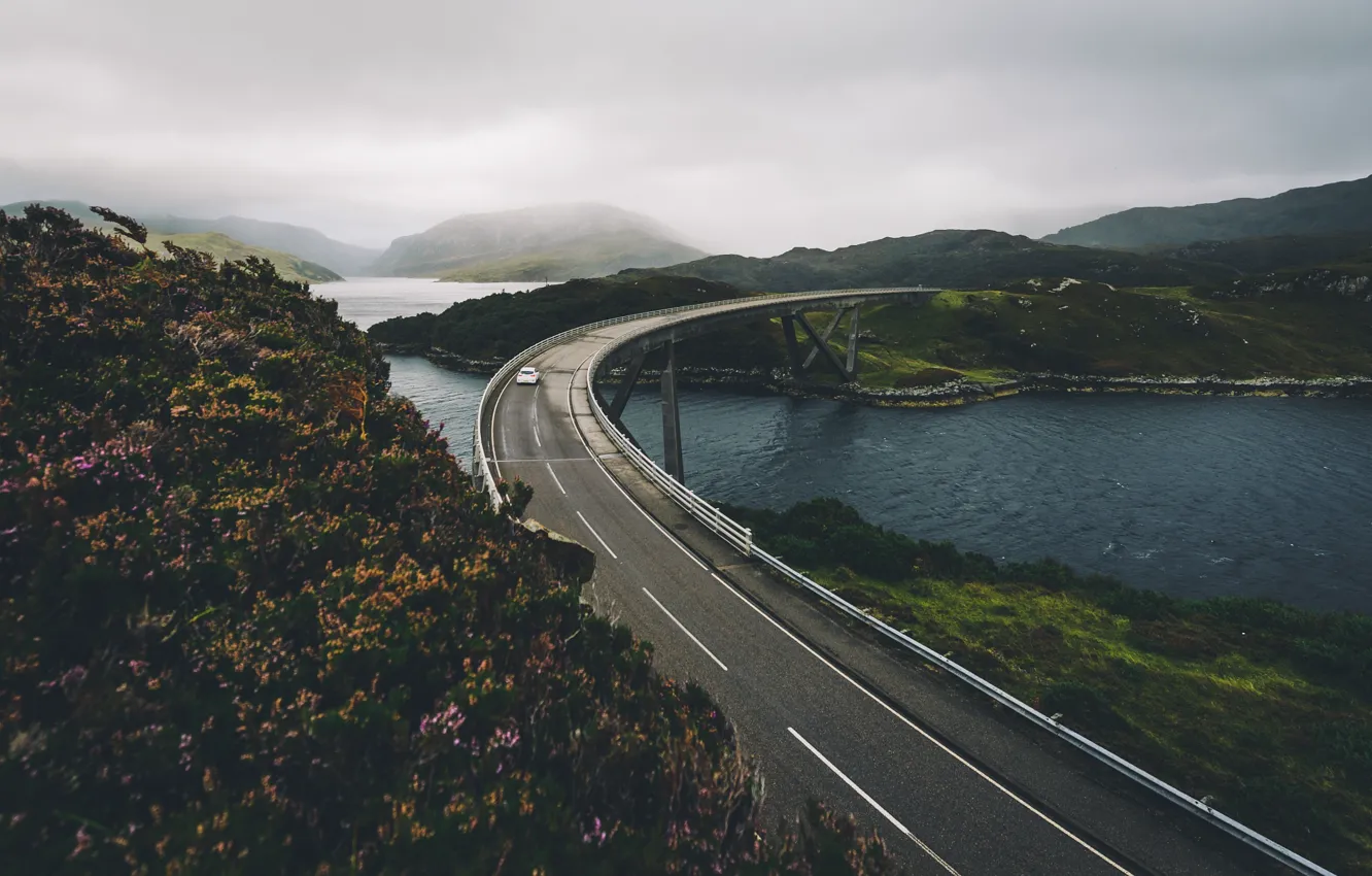 Фото обои дорога, машина, мост, река