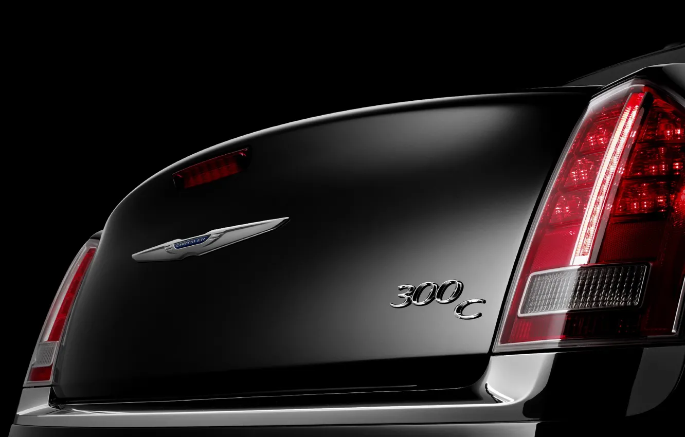Фото обои блики, черный, логотип, Chrysler, изгибы, Крайслер, 2011, Series, 300С