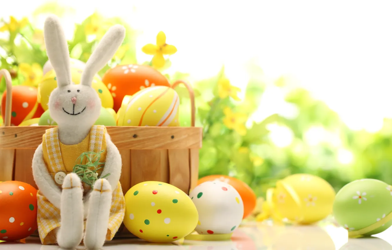 Фото обои трава, природа, праздник, корзина, игрушка, заяц, яйца, весна, Пасха, Easter