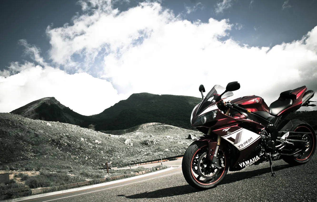 Фото обои небо, горы, красный, мотоцикл, red, yamaha, bike, ямаха, yzf-r1