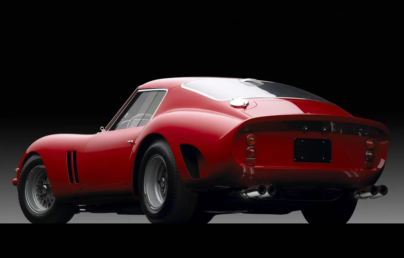 Фото обои красный, Феррари, Ferrari, суперкар, полумрак, классика, вид сзади, GTO, красивая машина, 1962, ГТО, 250