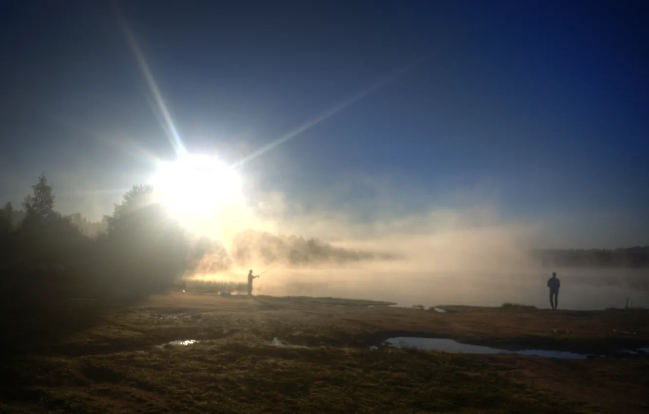 Фото обои солнце, деревья, озеро, настроение, рассвет, рыбак, Туман, утро, удочка