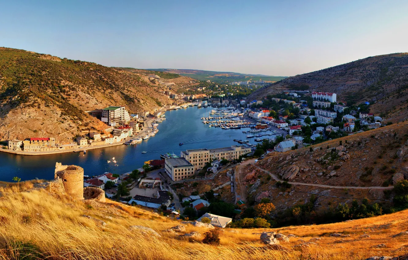 Фото обои горы, город, река, дома, лодки, Крым, Балаклава