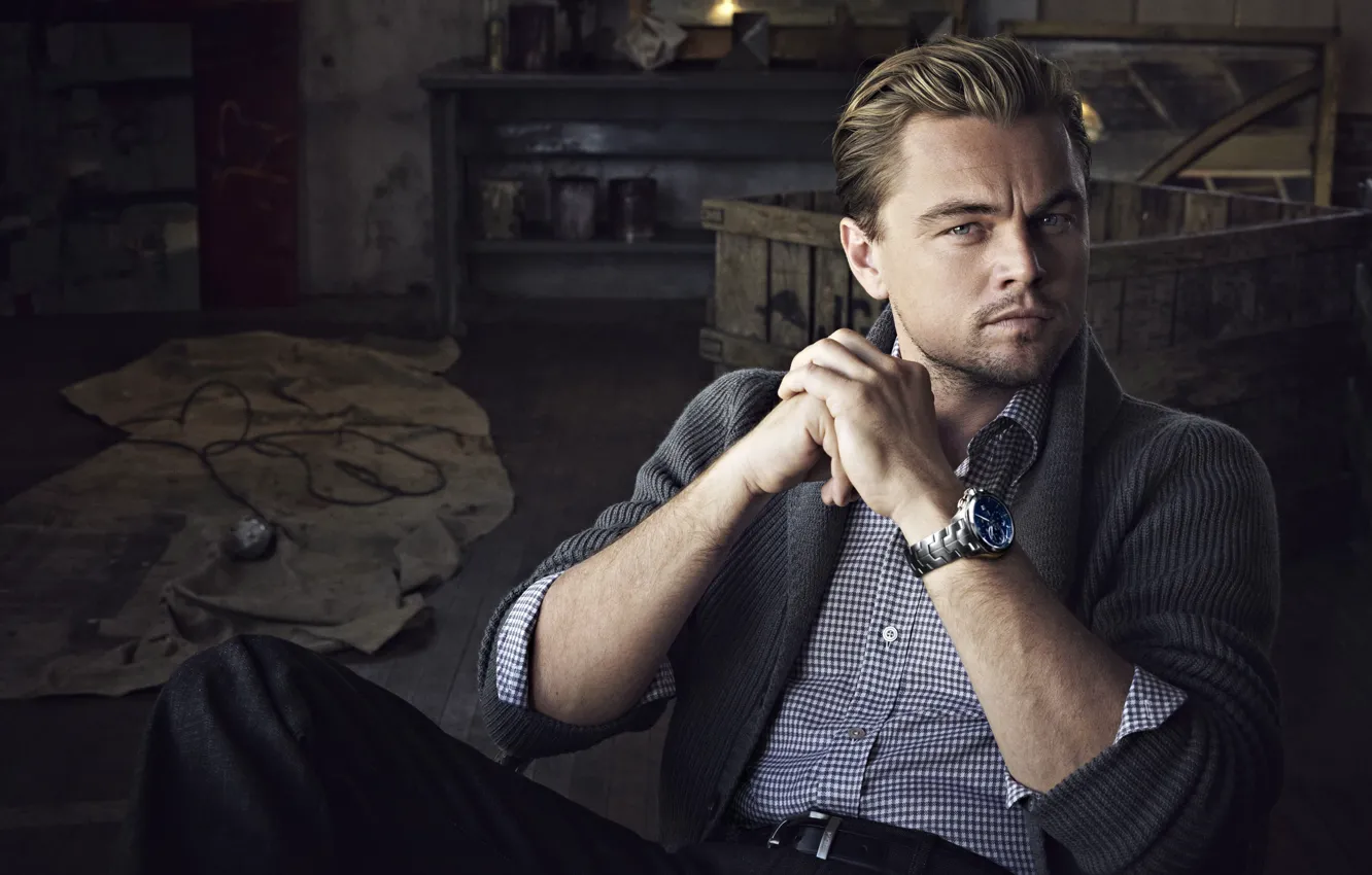 Фото обои часы, мужчина, актёр, actor, свитер, Леонардо ДиКаприо, Leonardo DiCaprio, Tag Heuer