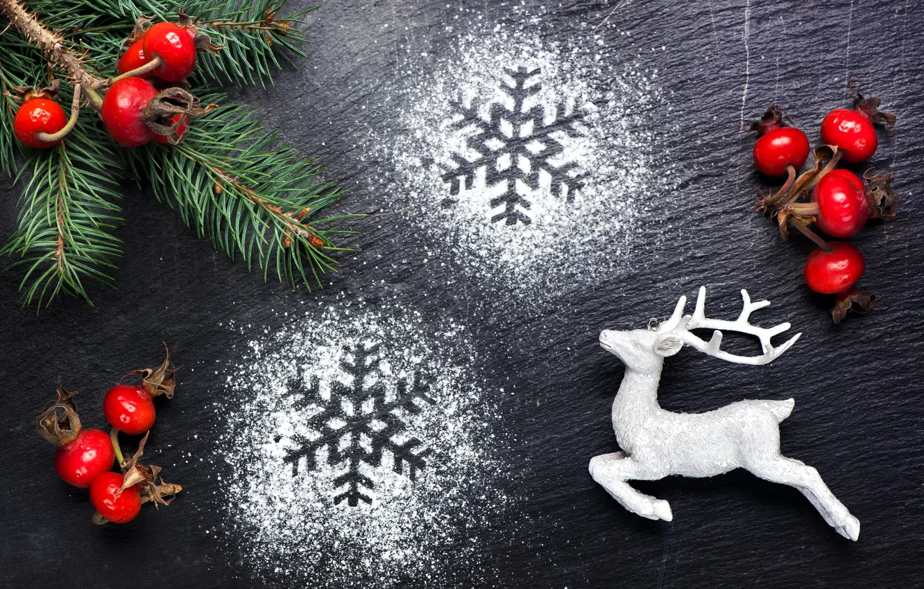 Фото обои снежинки, ель, ветка, олень, ягода, Merry Christmas